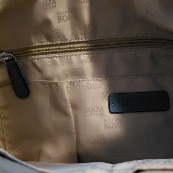 Michael Kors Blue Leather Shoulder Bag - Picture 9 of 10